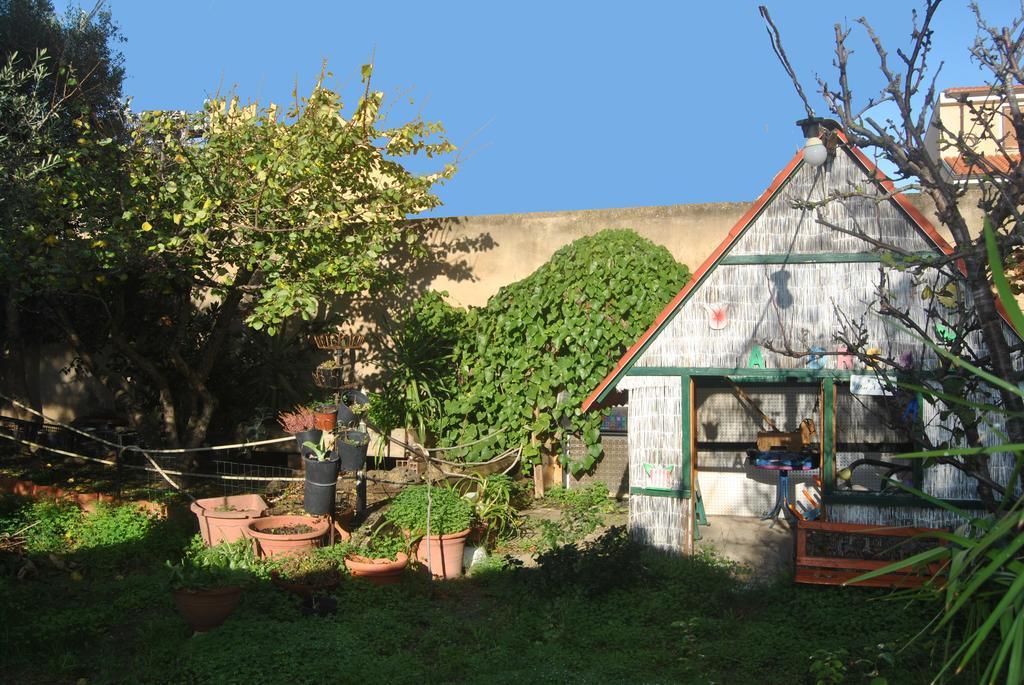 La Jacaranda Hotel Sant'Antioco Luaran gambar